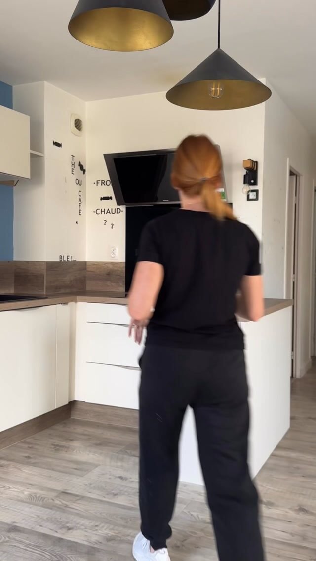 Instagram post from minuta.immo. This post is in position 2.